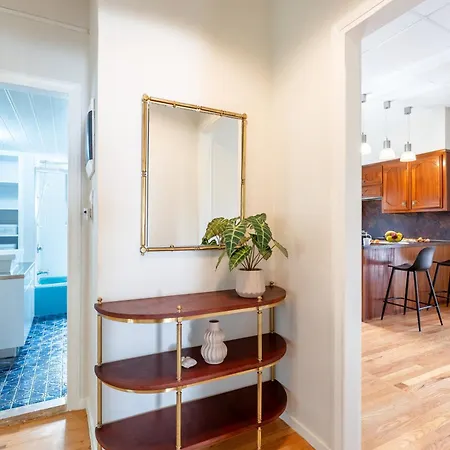 Suncatcher House By 8essentially 干尼亞