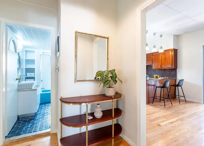 Suncatcher House By 8essentially חאניה