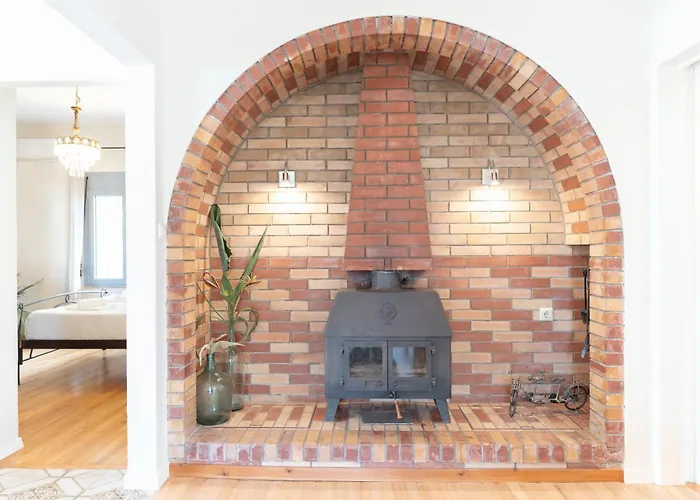 Suncatcher House By 8essentially * חאניה