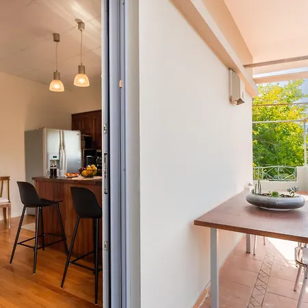 Suncatcher House By 8essentially Chania (Crete)