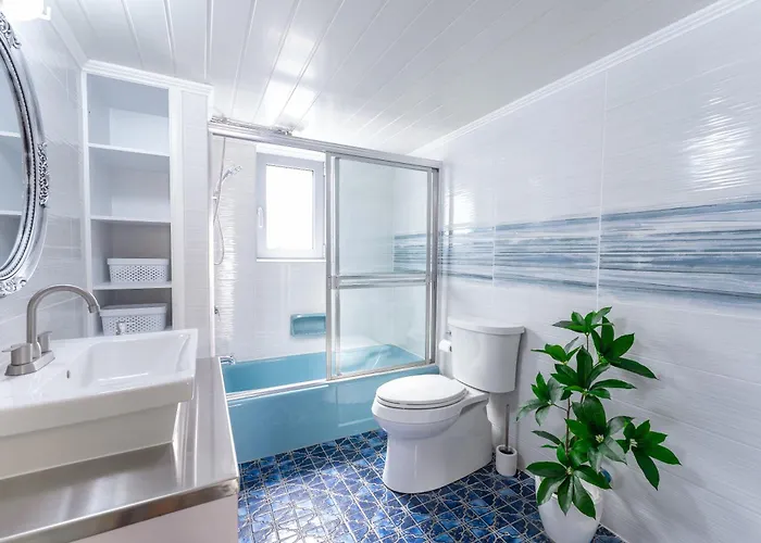 Suncatcher House By 8essentially アパート